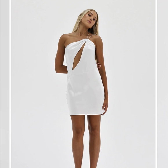 Natalie Rolt Dresses | Natalie Rolt Nadine Mini Dress | Color: White | Size: 8 | Samgrifone's Closet